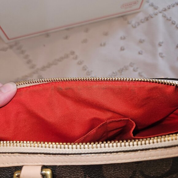 Coach Signature Nancy Stripe Satchel Authentic - Picture 8 of 9